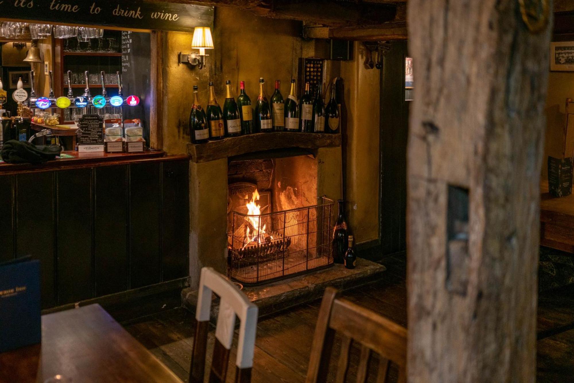 The Anchor Inn Lower Froyle Extérieur photo