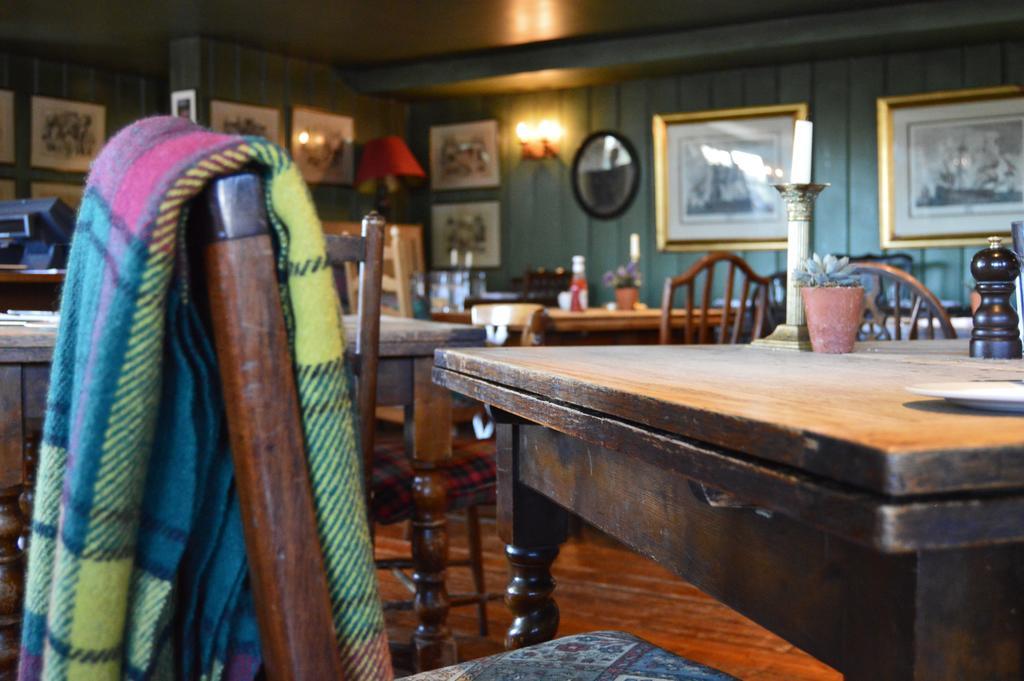 The Anchor Inn Lower Froyle Extérieur photo